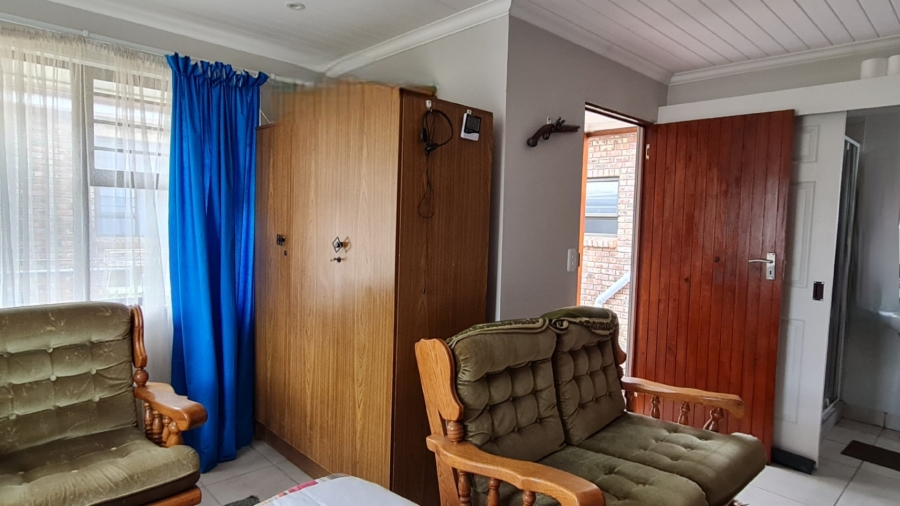 5 Bedroom Property for Sale in Dana Bay Western Cape
